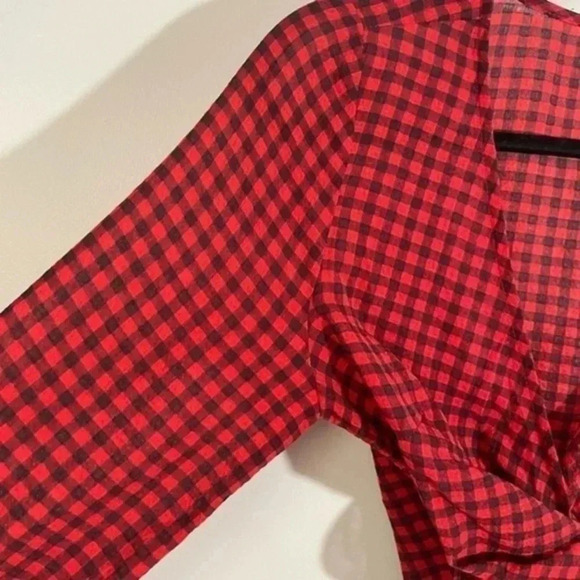 Urban outfitters red gingham wrap front top medium - Picture 3 of 8
